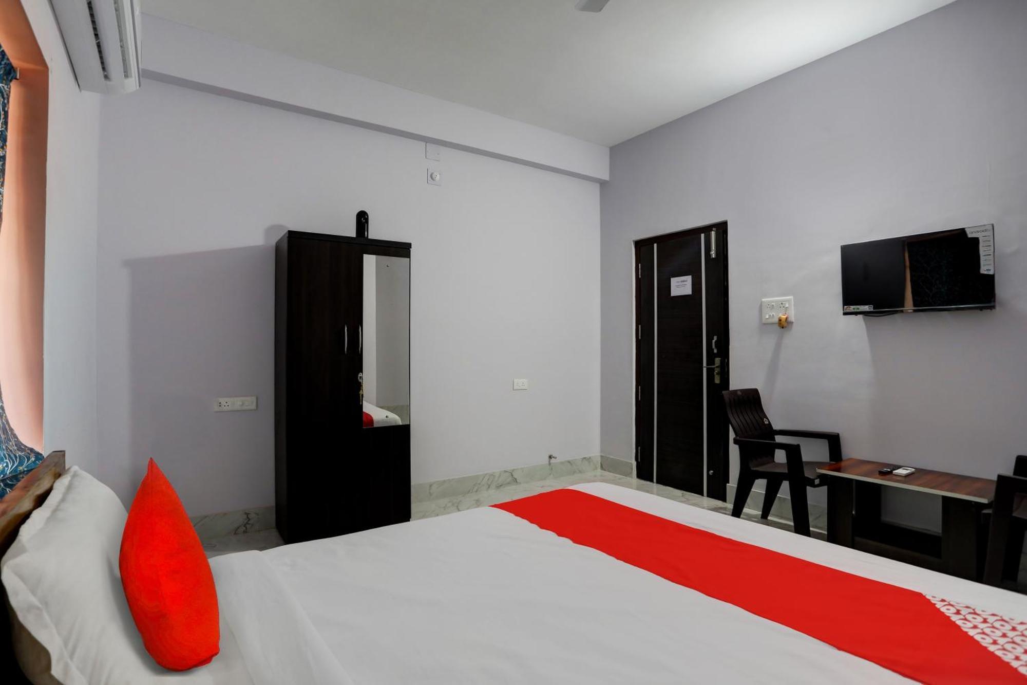 Hotel O Casa Midland Бхубанешвар Екстериор снимка